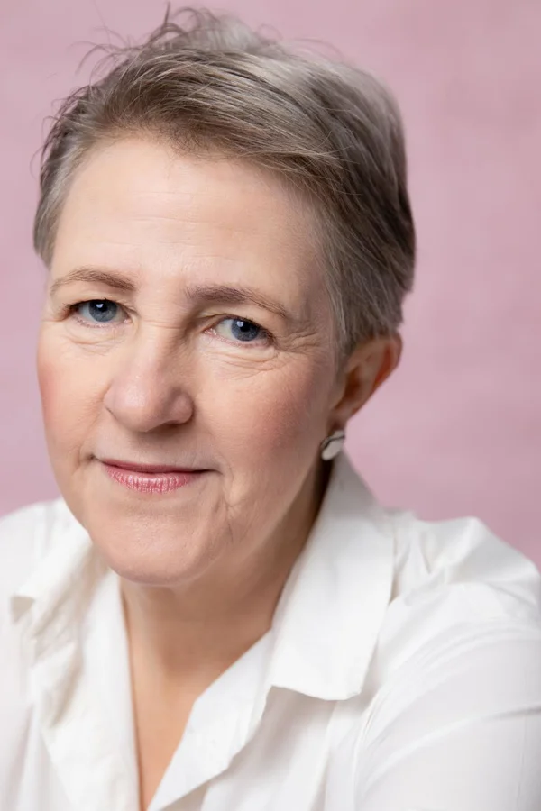 Fiona Whitelaw (she/her) - Co-Chair